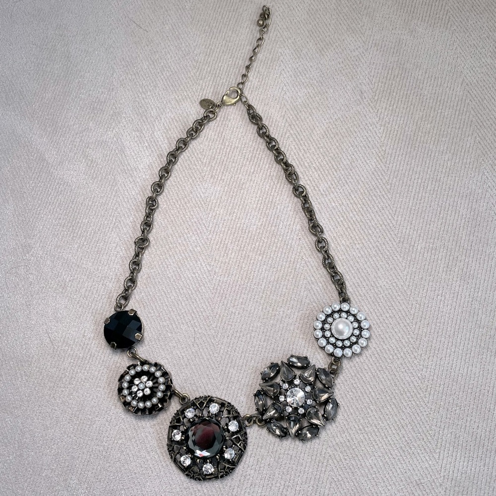 Lia Sophia necklace chunky asymmetrical